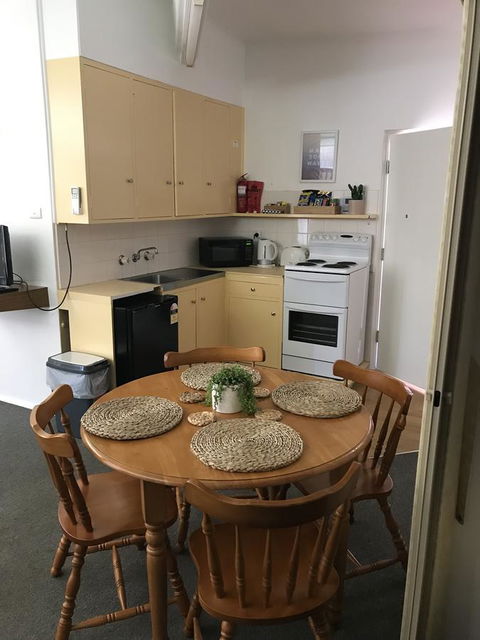 OCEAN BREEZE MOTEL - New South Wales Tourism  13
