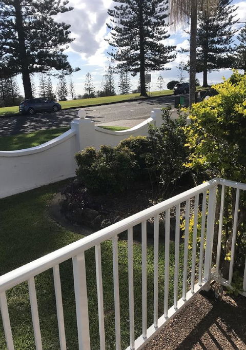 OCEAN BREEZE MOTEL - New South Wales Tourism  19
