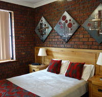 Glenelg Gateway Apartments - New South Wales Tourism 