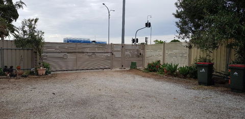 Unit In Marion - New South Wales Tourism  2