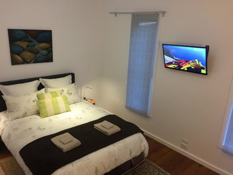 Smiths Lake House - New South Wales Tourism  11