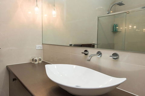 Lavina Luxury Beach House - New South Wales Tourism  29