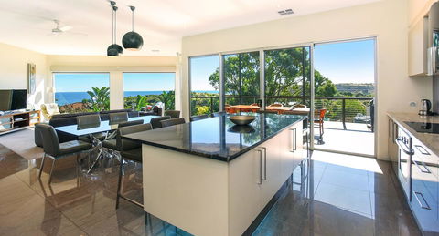 Lavina Luxury Beach House - New South Wales Tourism  40