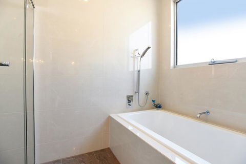 Lavina Luxury Beach House - New South Wales Tourism  28