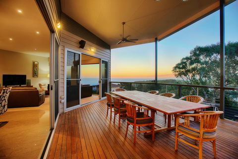 Lavina Luxury Beach House - New South Wales Tourism  12