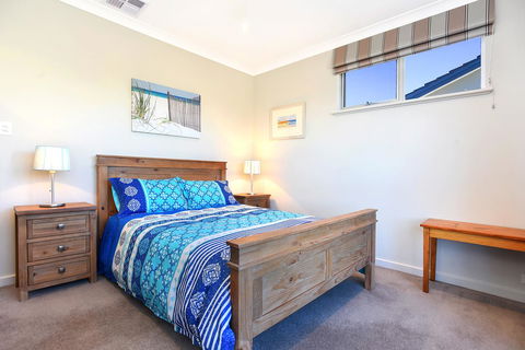 Lavina Luxury Beach House - New South Wales Tourism  17