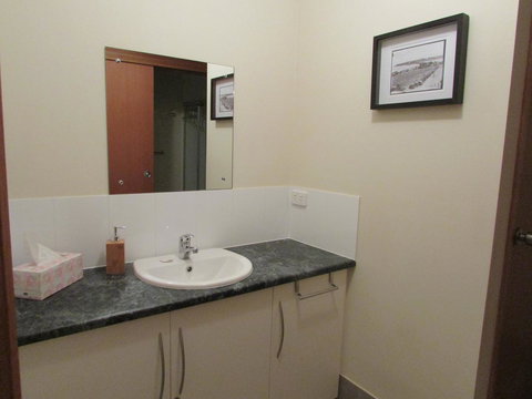 Lazy Days Cottage - Victor Harbor - New South Wales Tourism  19