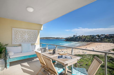 Beachfront Bliss - New South Wales Tourism  0