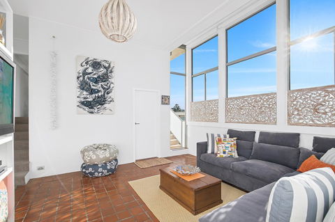 Beachfront Bliss - New South Wales Tourism  8