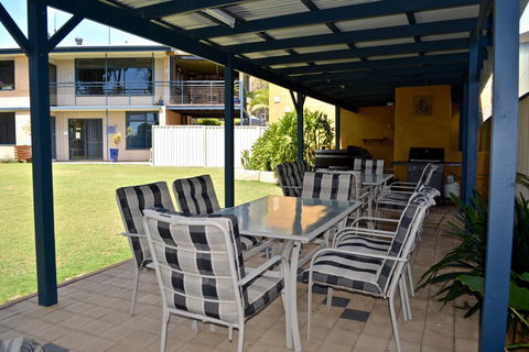 Longbeach Apartments - New South Wales Tourism  4