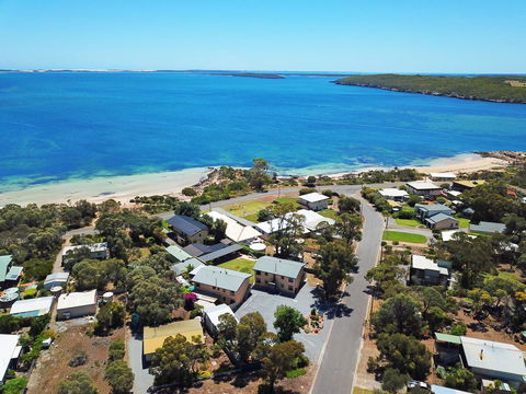 Longbeach Apartments - New South Wales Tourism  1