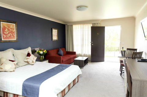 Bathurst Motor Inn - New South Wales Tourism  1