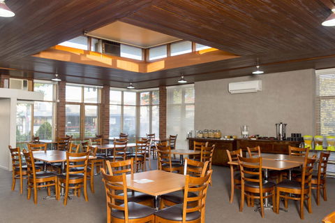 Bathurst Motor Inn - New South Wales Tourism  27