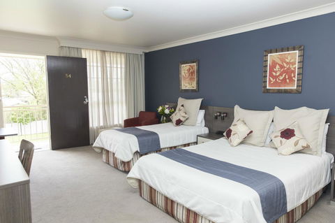 Bathurst Motor Inn - New South Wales Tourism  12