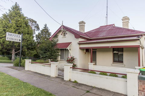 Bathurst Motor Inn - New South Wales Tourism  30