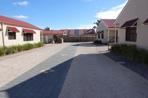 Port Vincent Motel & Apartments - New South Wales Tourism  28
