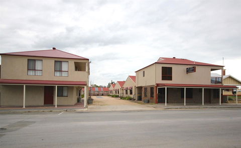 Port Vincent Motel & Apartments - New South Wales Tourism  0