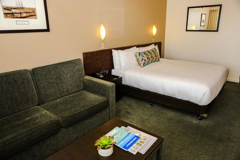 Port Lincoln Hotel - New South Wales Tourism  6