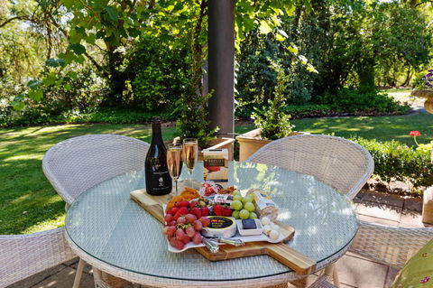 Adelaide Hills Retreats - New South Wales Tourism  14