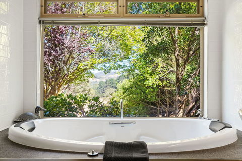 Adelaide Hills Retreats - New South Wales Tourism  13