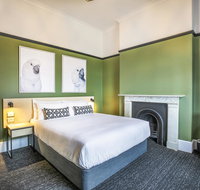 Nightcap at Exeter Hotel - New South Wales Tourism 