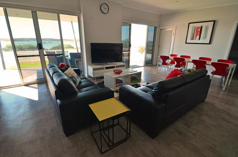 Beachview - New South Wales Tourism  2