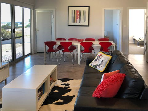 Beachview - New South Wales Tourism  9