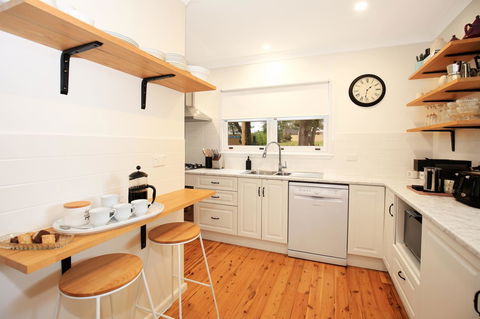 Hudson Bay @ Basin View-Pet Friendly-15 Mins To Hyams Beach - New South Wales Tourism  5