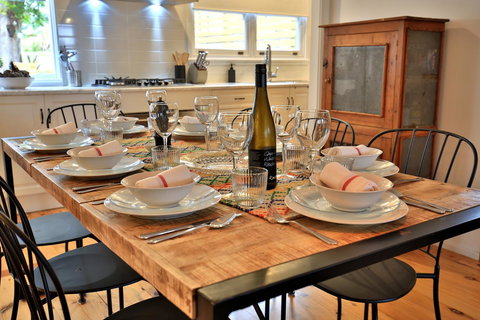 Hudson Bay @ Basin View-Pet Friendly-15 Mins To Hyams Beach - New South Wales Tourism  4