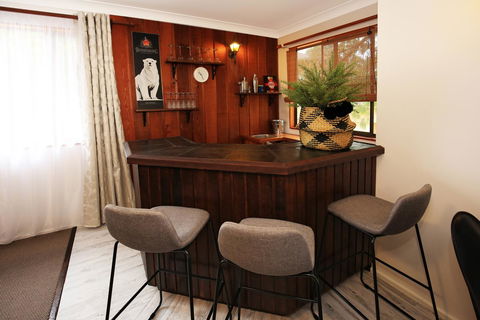 Hudson Bay @ Basin View-Pet Friendly-15 Mins To Hyams Beach - New South Wales Tourism  15