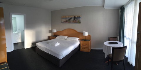 Hilton Beachfront Motel - New South Wales Tourism  27