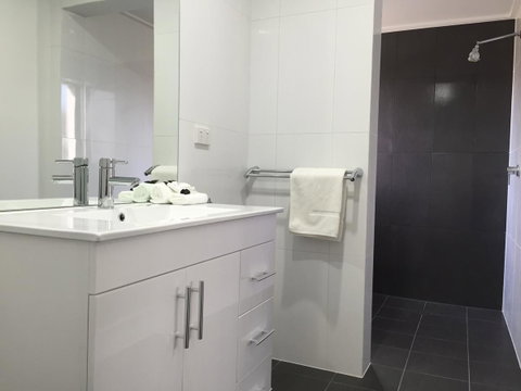 Hilton Beachfront Motel - New South Wales Tourism  37