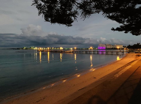 Hilton Beachfront Motel - New South Wales Tourism  10