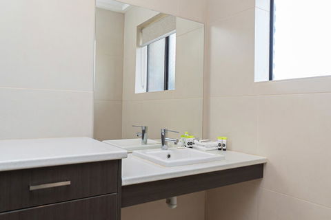 Mick O\'Sheas - New South Wales Tourism  2