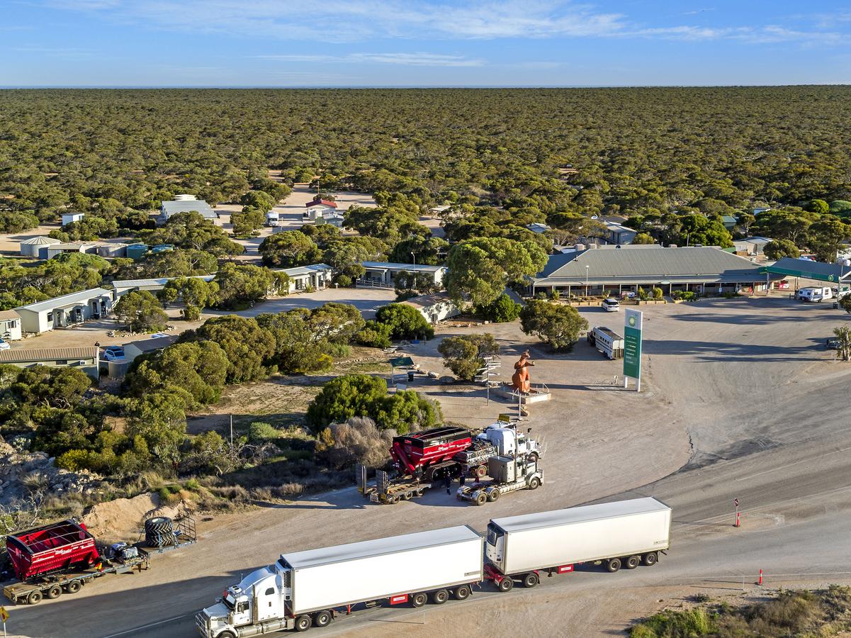 Nullarbor SA New South Wales Tourism 