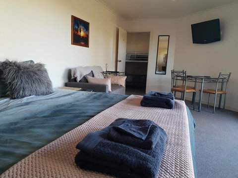 Barossa Valley Studio - New South Wales Tourism  2