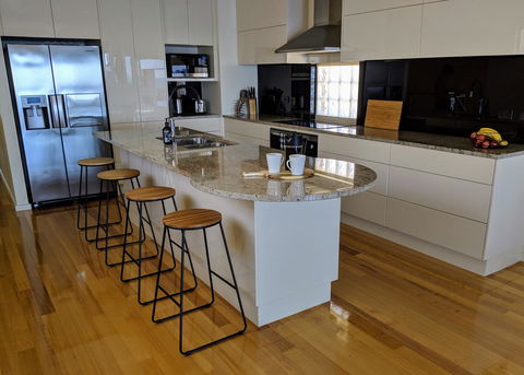 Ochre Point Beach House On Moana Seafront - New South Wales Tourism  2