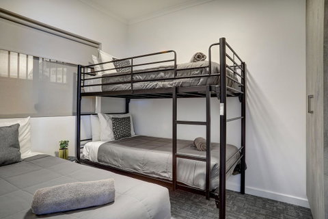 Limani Motel - New South Wales Tourism  5