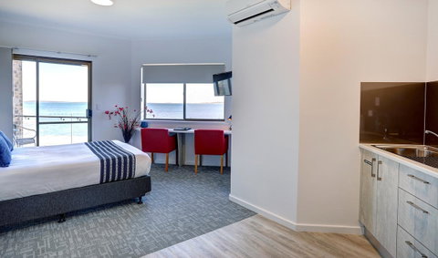 Limani Motel - New South Wales Tourism  34