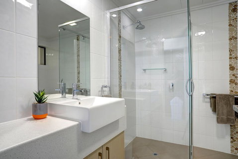 Limani Motel - New South Wales Tourism  3