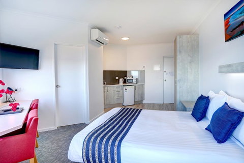 Limani Motel - New South Wales Tourism  31