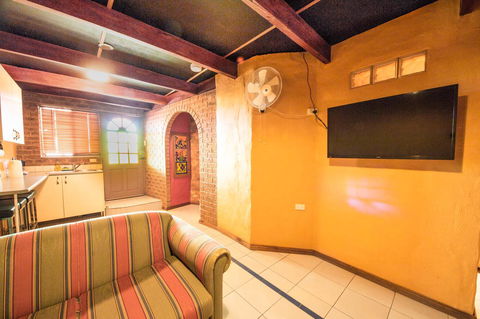 The Underground Motel - New South Wales Tourism  16