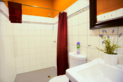 The Underground Motel - New South Wales Tourism  17