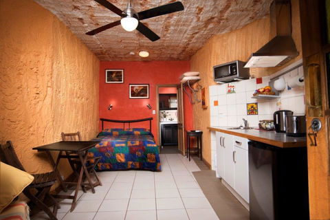The Underground Motel - New South Wales Tourism  19