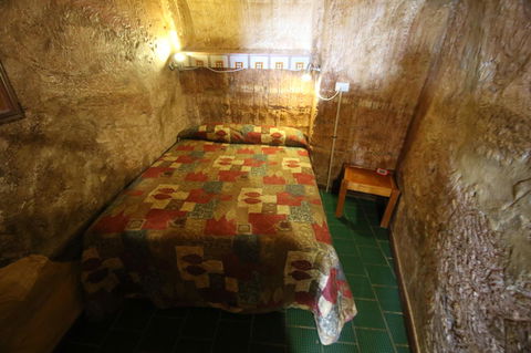 The Underground Motel - New South Wales Tourism  3