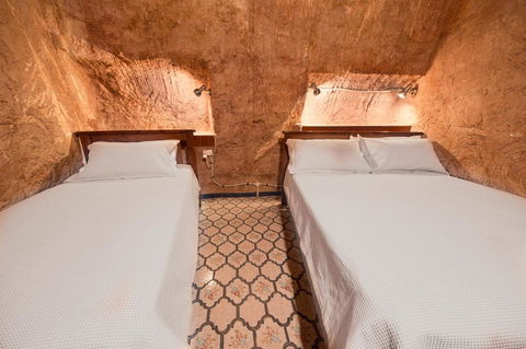 The Underground Motel - New South Wales Tourism  6