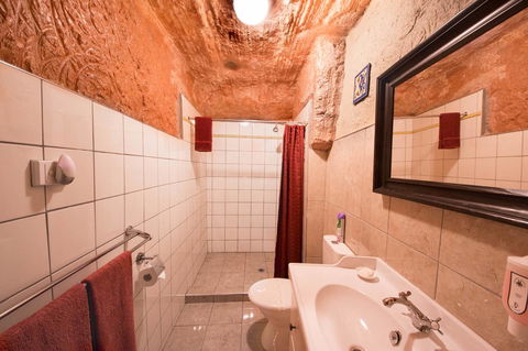The Underground Motel - New South Wales Tourism  7