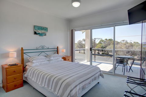 Bay Bliss - New South Wales Tourism  12
