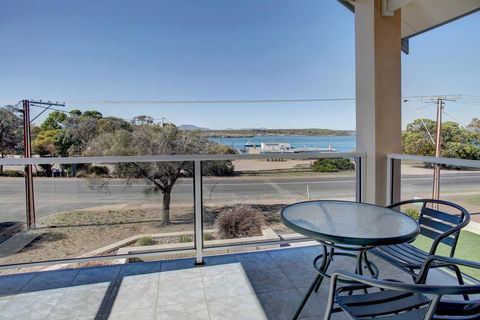 Bay Bliss - New South Wales Tourism  13