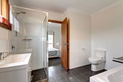 SeaWatch-Sea Views - New South Wales Tourism  8
